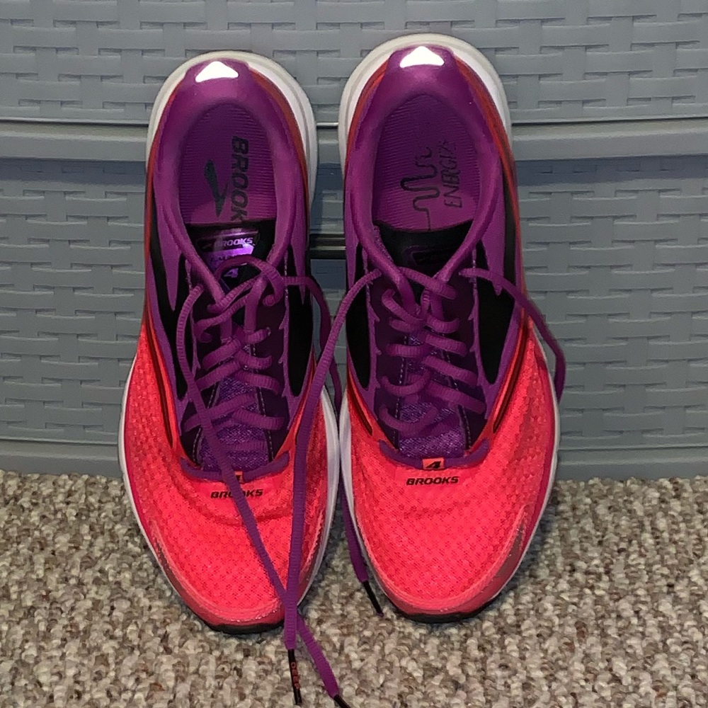 Brooks Womens Launch 4